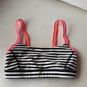 Lululemon sports bra